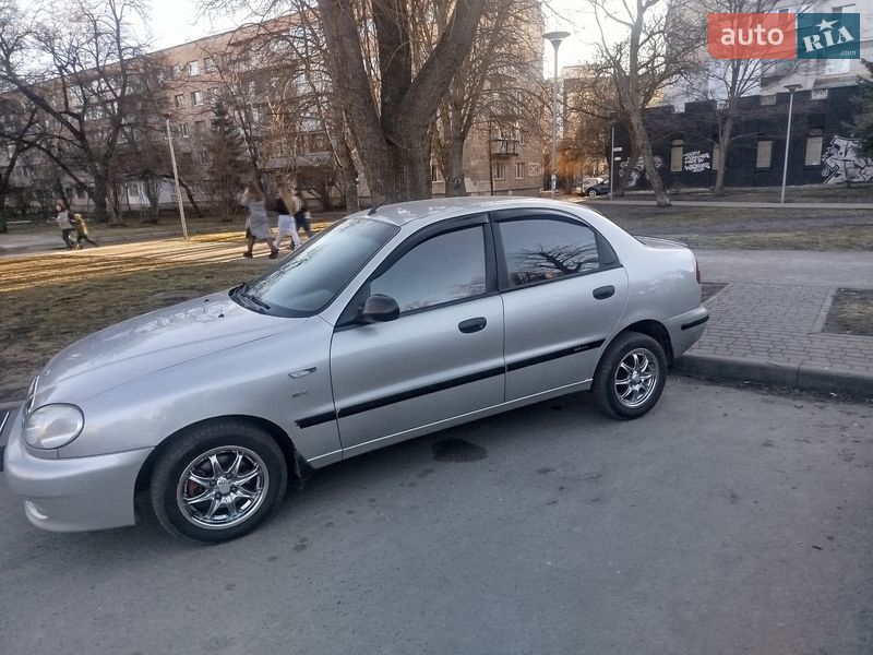Седан Daewoo Lanos 2005 в Черкасах