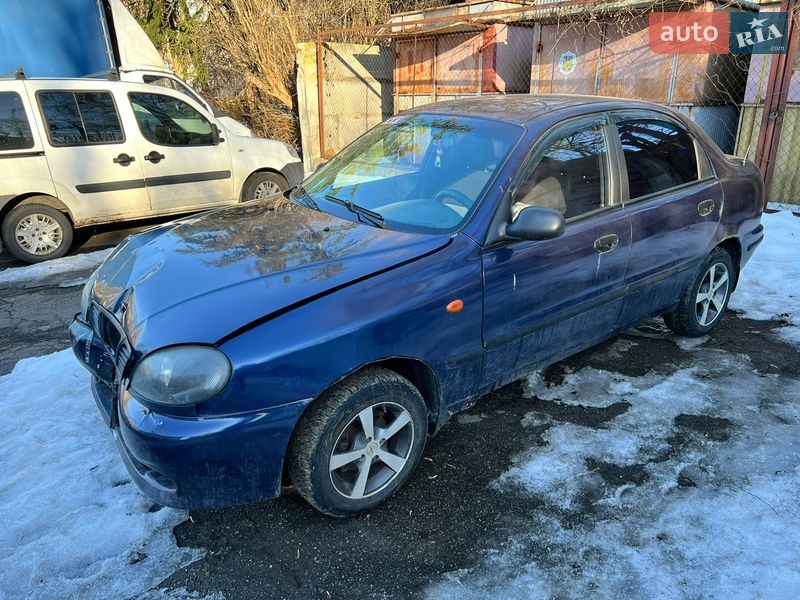 Седан Daewoo Lanos 2002 в Києві