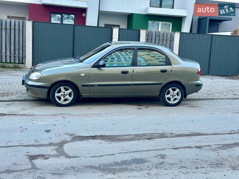 Седан Daewoo Lanos 2003 в Ирпене
