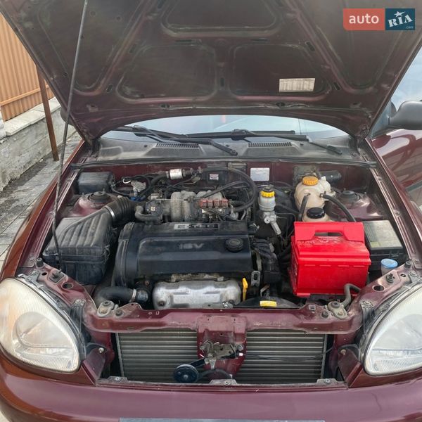 Седан Daewoo Lanos 2009 в Львові