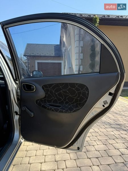 Седан Daewoo Lanos 2004 в Косове