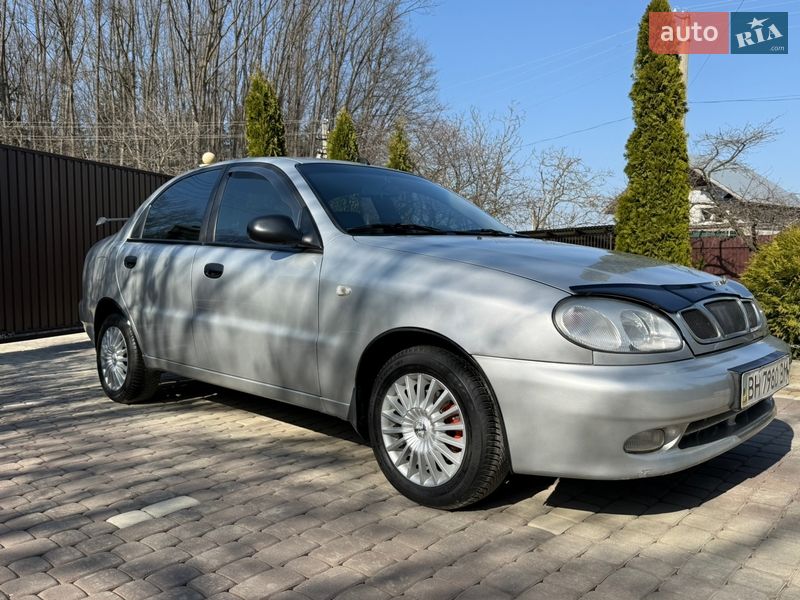 Седан Daewoo Lanos 2004 в Косове