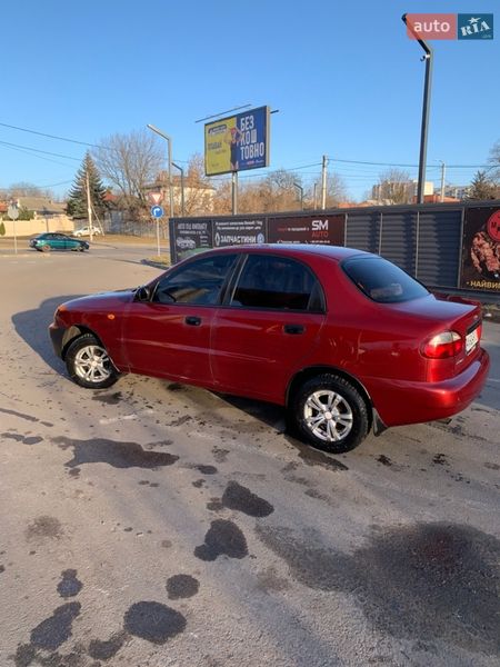 Седан Daewoo Lanos 2004 в Харкові