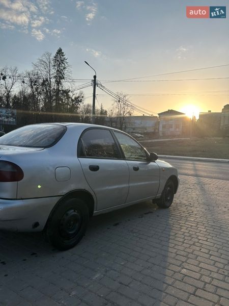 Седан Daewoo Lanos 2004 в Моршині