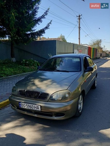 Седан Daewoo Lanos 2002 в Чорткове