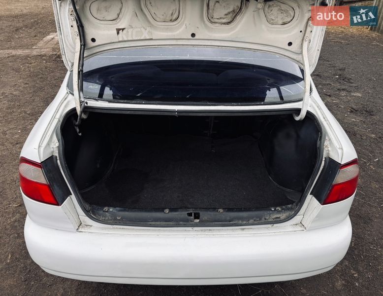 Седан Daewoo Lanos 2003 в Первомайську