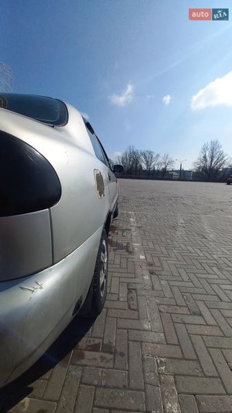 Седан Daewoo Lanos 2003 в Харькове