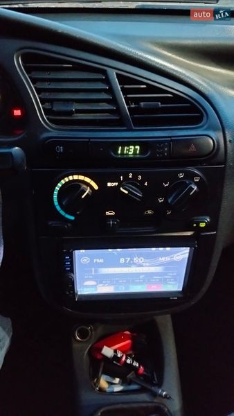 Седан Daewoo Lanos 2005 в Львові