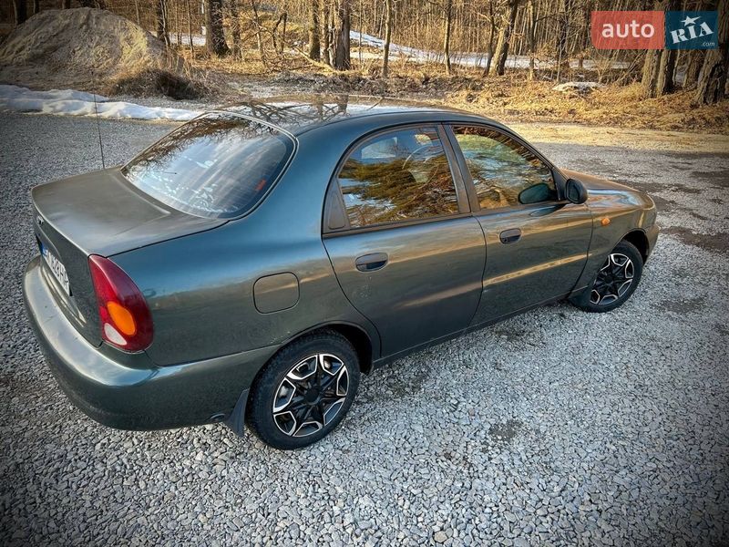 Седан Daewoo Lanos 2005 в Житомире