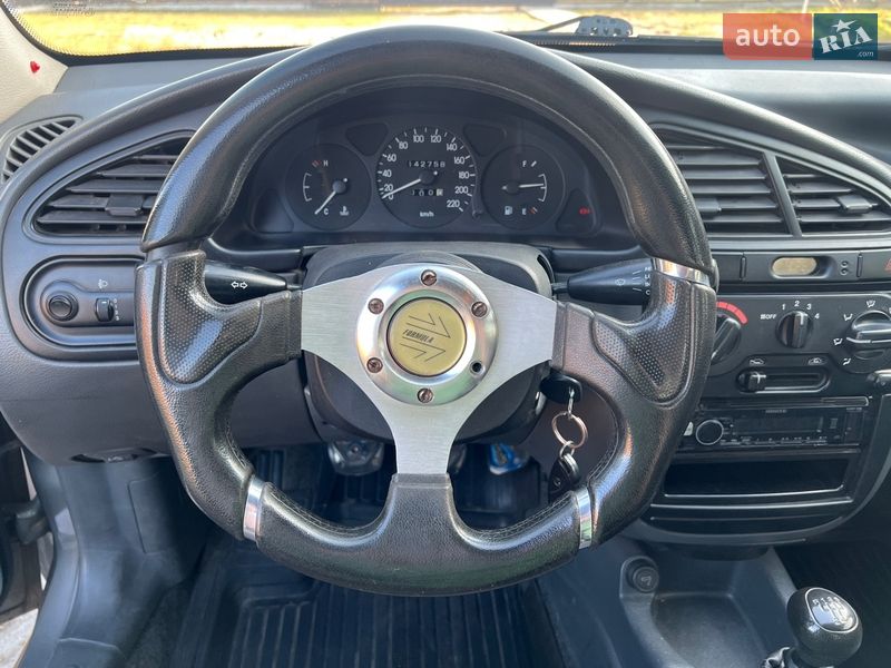 Седан Daewoo Lanos 2007 в Вараше