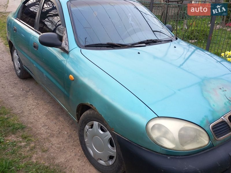 Седан Daewoo Lanos 1998 в Ужгороде