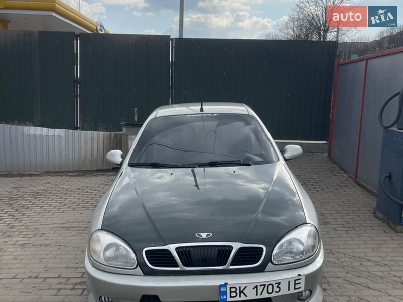 Седан Daewoo Lanos 2007 в Ровно