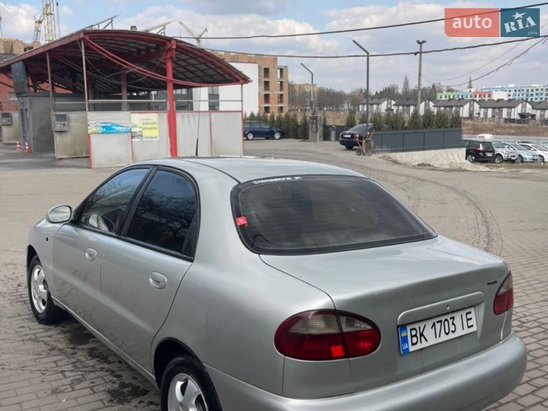Седан Daewoo Lanos 2007 в Ровно