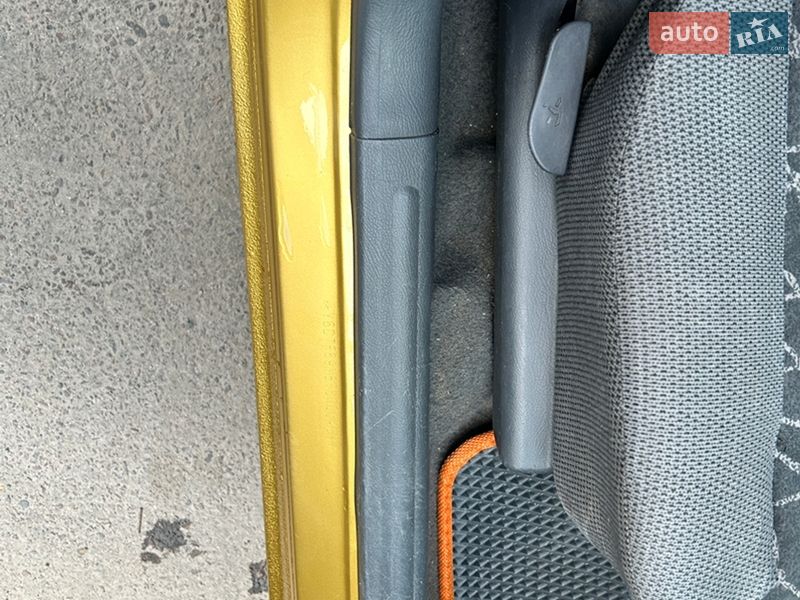 Седан Daewoo Lanos 2002 в Львові