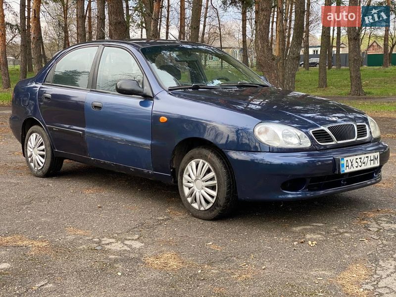 Седан Daewoo Lanos 2004 в Гребінці