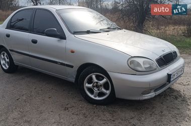 Седан Daewoo Lanos 2002 в Малині