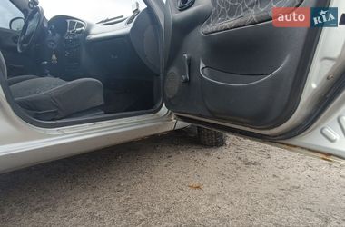 Седан Daewoo Lanos 2002 в Малині