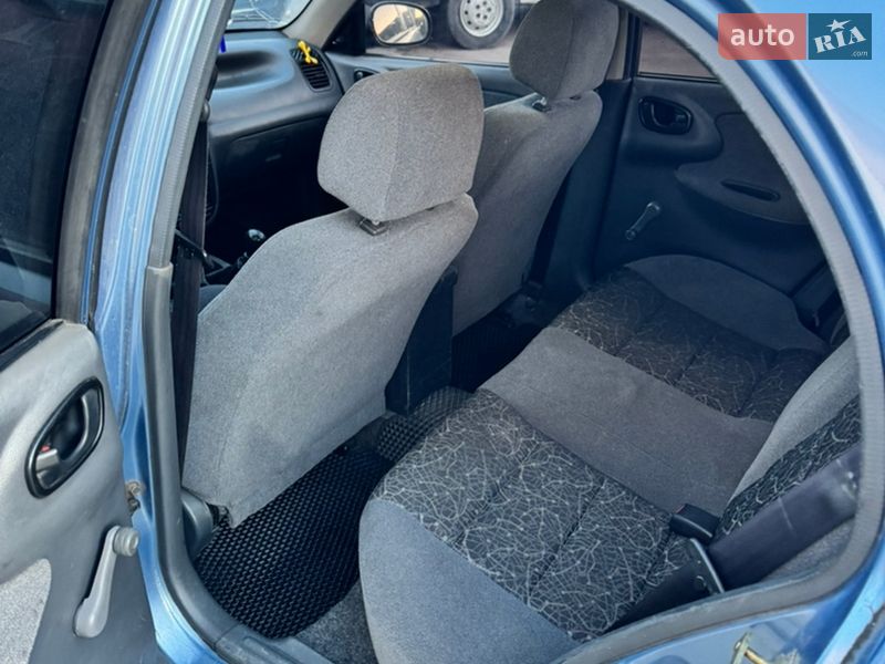 Седан Daewoo Lanos 2008 в Рівному