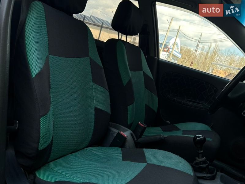 Седан Daewoo Lanos 2003 в Николаеве