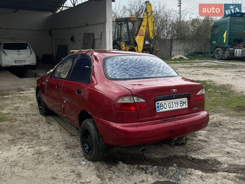 Седан Daewoo Lanos 2004 в Лановцах