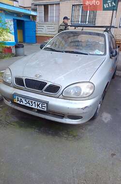 Седан Daewoo Lanos 2004 в Киеве