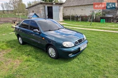 Седан Daewoo Lanos 2005 в Комарному