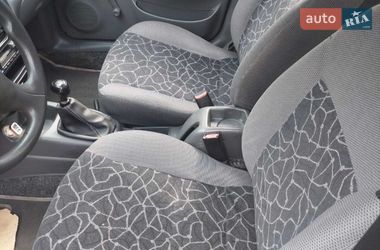 Седан Daewoo Lanos 2003 в Кременчуге