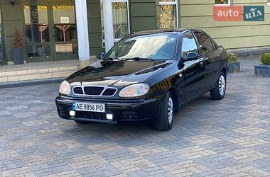 Седан Daewoo Lanos 1998 в Львові