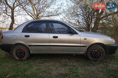 Седан Daewoo Lanos 1998 в Нетішині