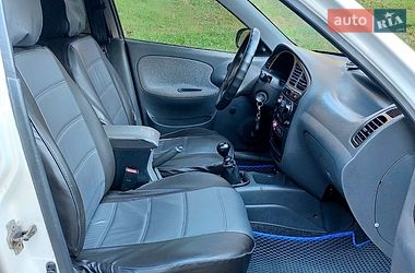 Седан Daewoo Lanos 2004 в Тростянці