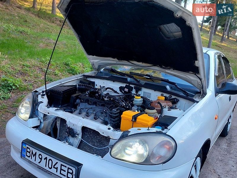 Седан Daewoo Lanos 2004 в Тростянці