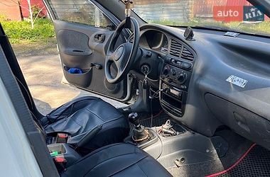 Седан Daewoo Lanos 2004 в Ирпене