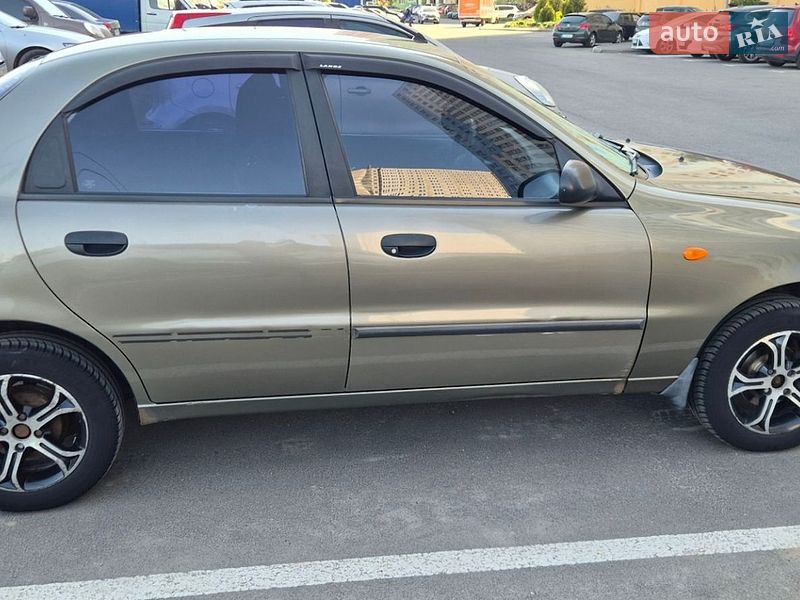 Седан Daewoo Lanos 2004 в Броварах