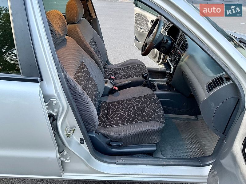 Седан Daewoo Lanos 2006 в Одессе