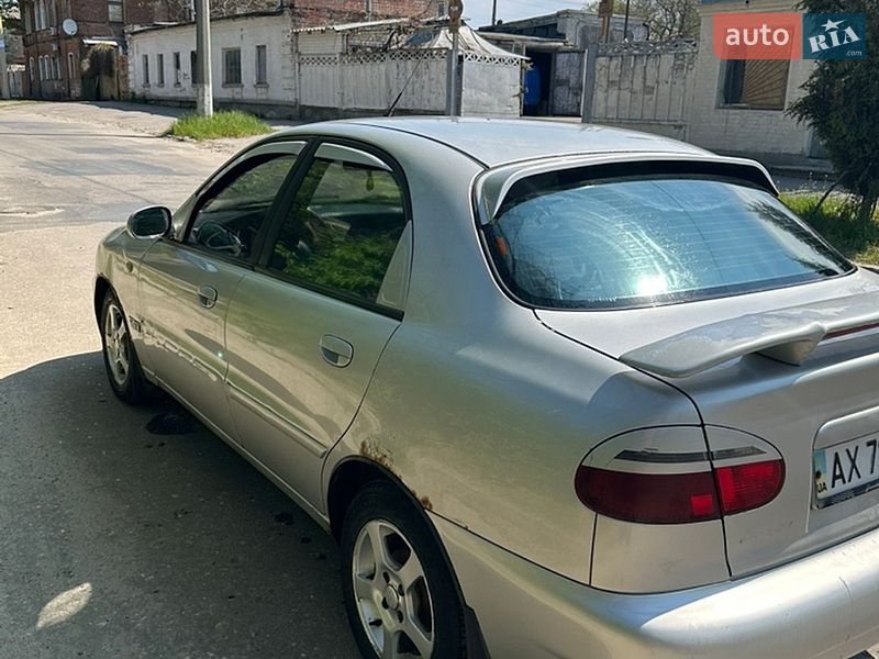 Седан Daewoo Lanos 2004 в Харькове