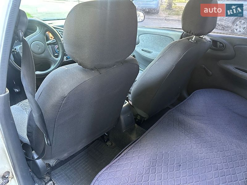 Седан Daewoo Lanos 2004 в Киеве