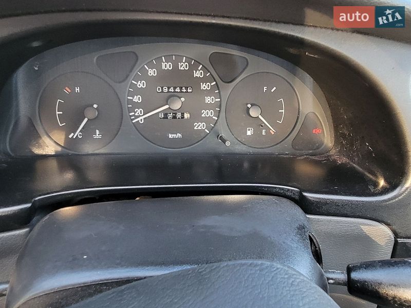 Седан Daewoo Lanos 2008 в Великих Мостах