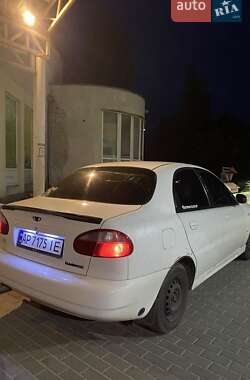 Седан Daewoo Lanos 1998 в Запорожье