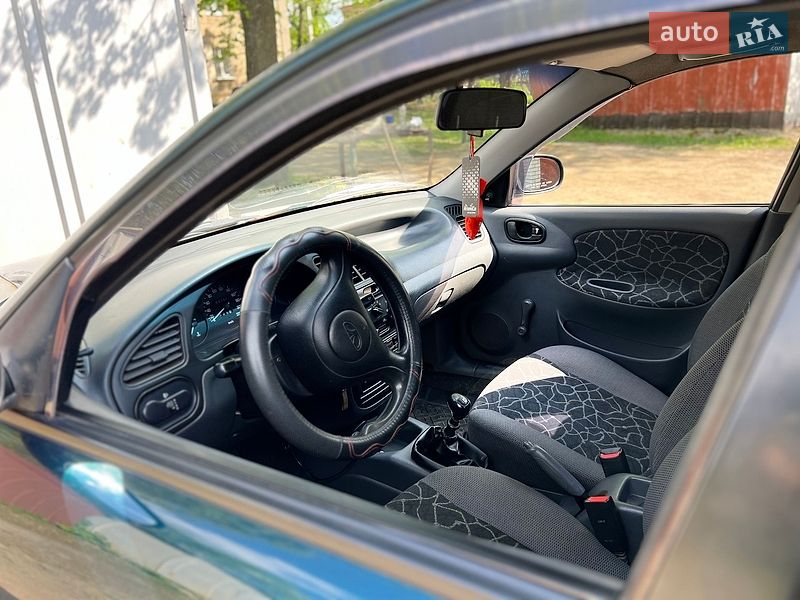 Седан Daewoo Lanos 2003 в Харькове