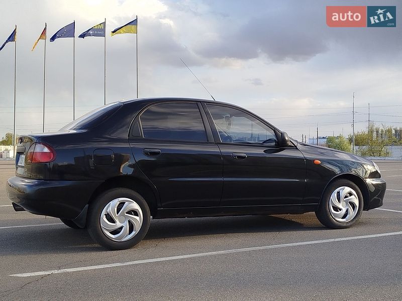 Седан Daewoo Lanos 2009 в Києві