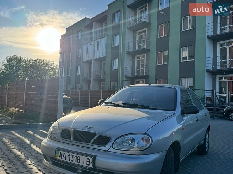 Седан Daewoo Lanos 2008 в Києві