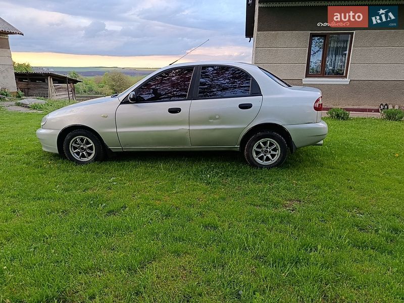 Седан Daewoo Lanos 2006 в Кицмани