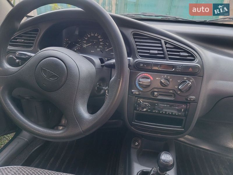 Седан Daewoo Lanos 2004 в Дніпрі