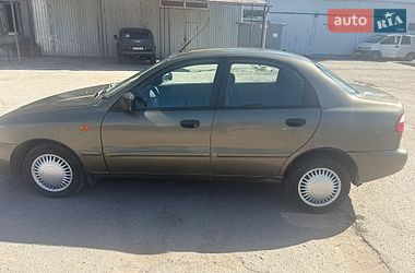 Седан Daewoo Lanos 2004 в Запоріжжі