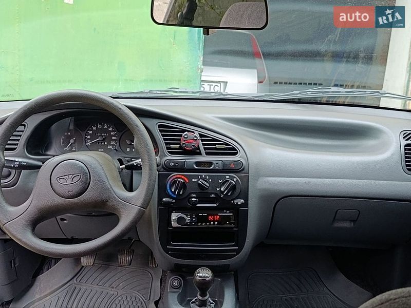 Седан Daewoo Lanos 2008 в Львові