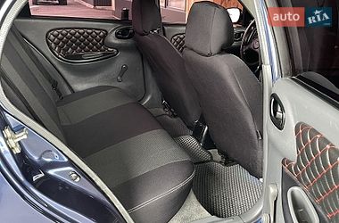 Седан Daewoo Lanos 2001 в Вінниці