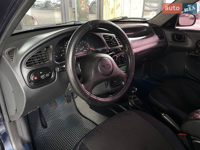 Седан Daewoo Lanos 2001 в Вінниці