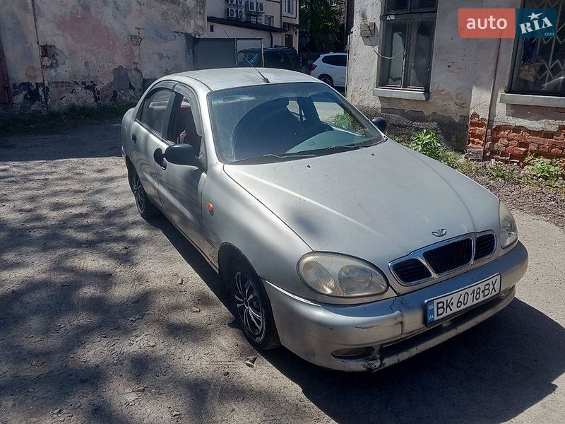 Седан Daewoo Lanos 2003 в Львове