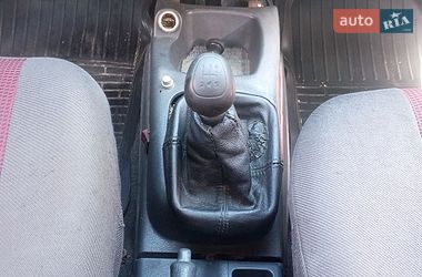 Седан Daewoo Lanos 2003 в Львове