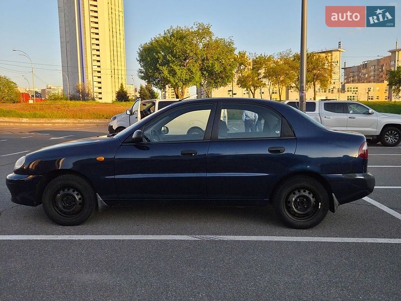 Седан Daewoo Lanos 2003 в Києві